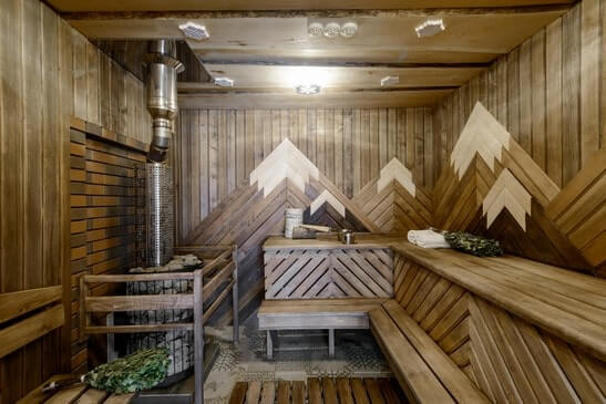 Парная на дровах в бане Сибирский Характер.